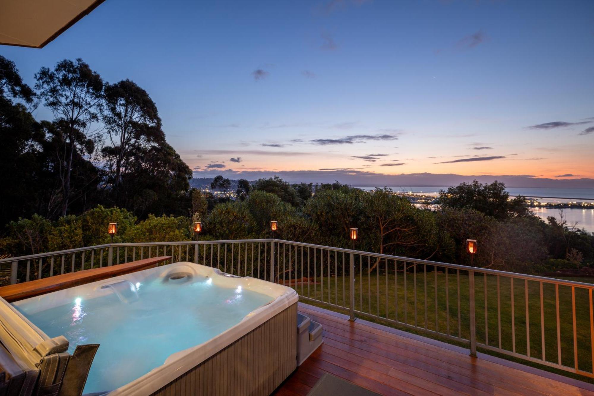 Twin Peaks Luxury Sea View Villa Nelson Zewnętrze zdjęcie